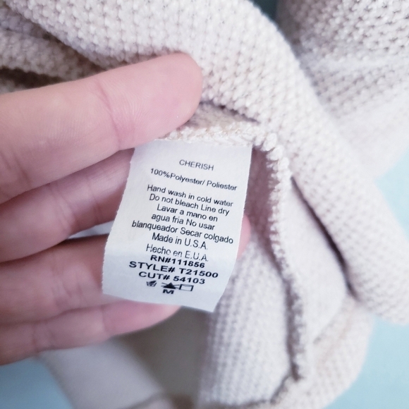 Pink Lily Cream Chanille V-neck Sweater - Picture 6 of 7